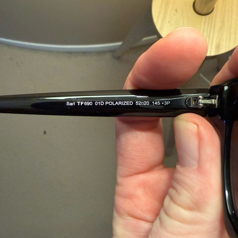 Tom Ford Sunglasses - Picture 5 of 5